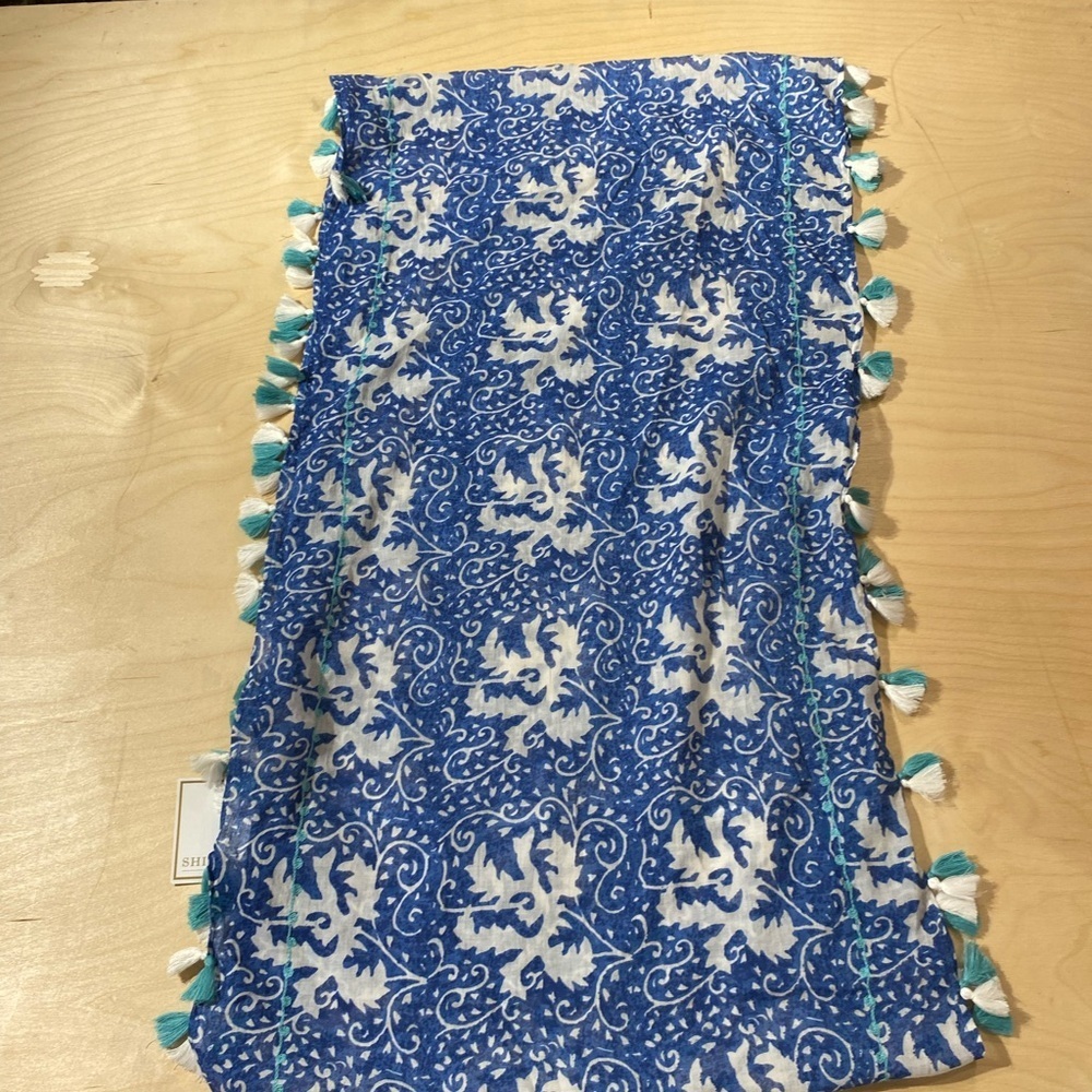 Shiraleah Infinity Scarf (IW) - Picture 6 of 9